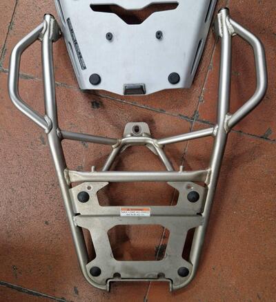 Supporto bauletto per Aprilia Tuareg 660