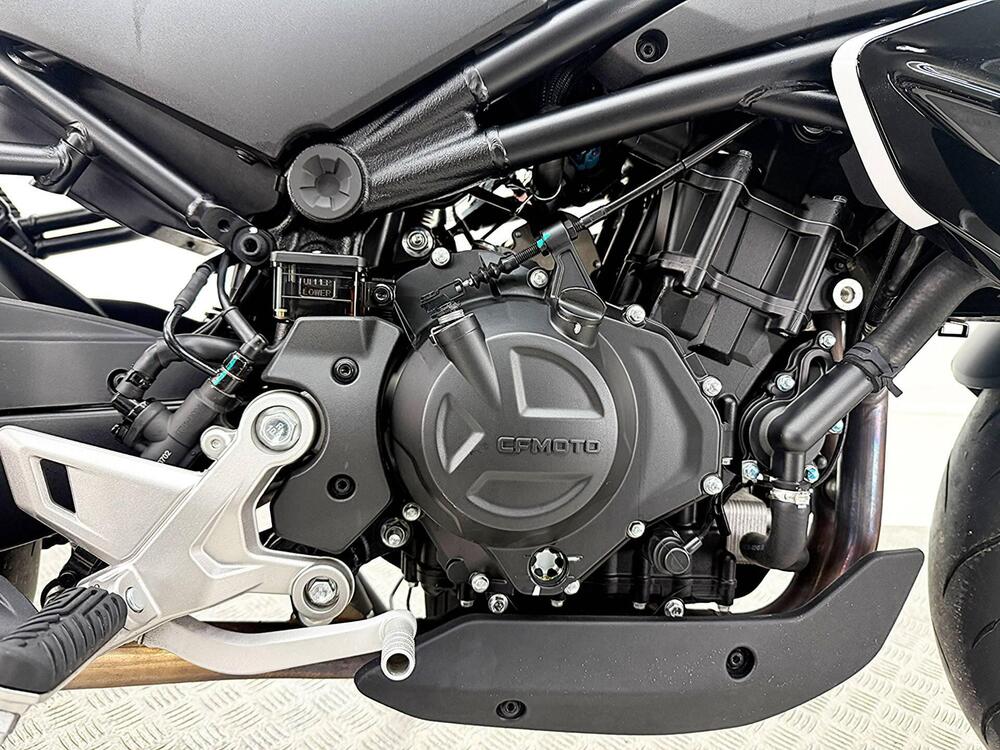 CFMOTO 450NK (2023 - 25) (9)
