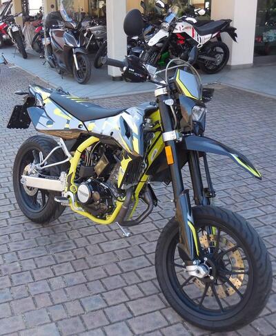 Swm SM 125 R (2022 - 24) usata