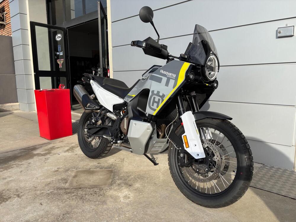 Husqvarna Norden 901 (2022 - 25) (2)