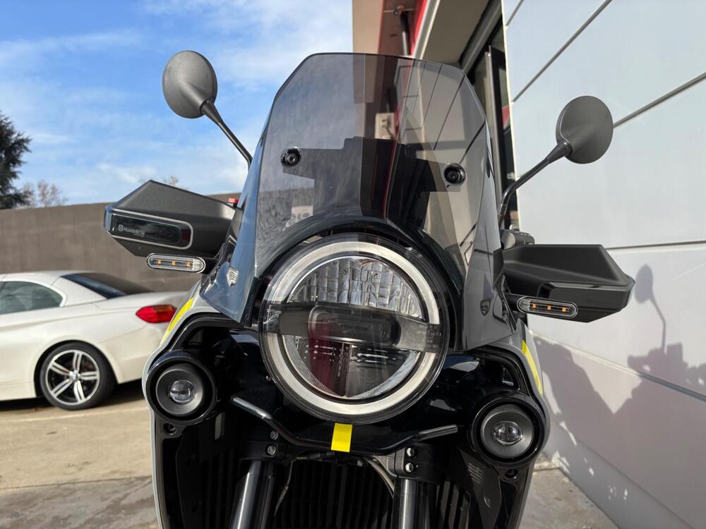 Husqvarna Norden 901 (2022 - 25) (14)