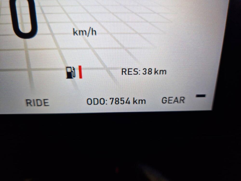 Moto Morini X-Cape 650 Gold Wheels Edition (2022 - 25) (4)