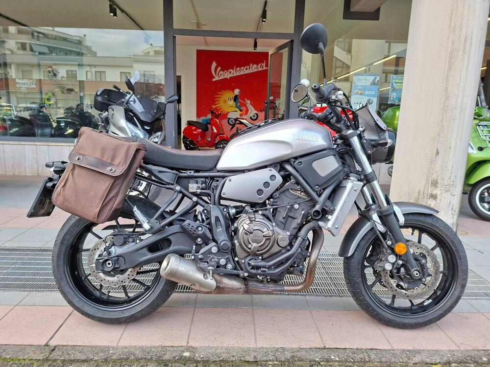 Yamaha XSR 700 ABS (2016 - 20) (2)