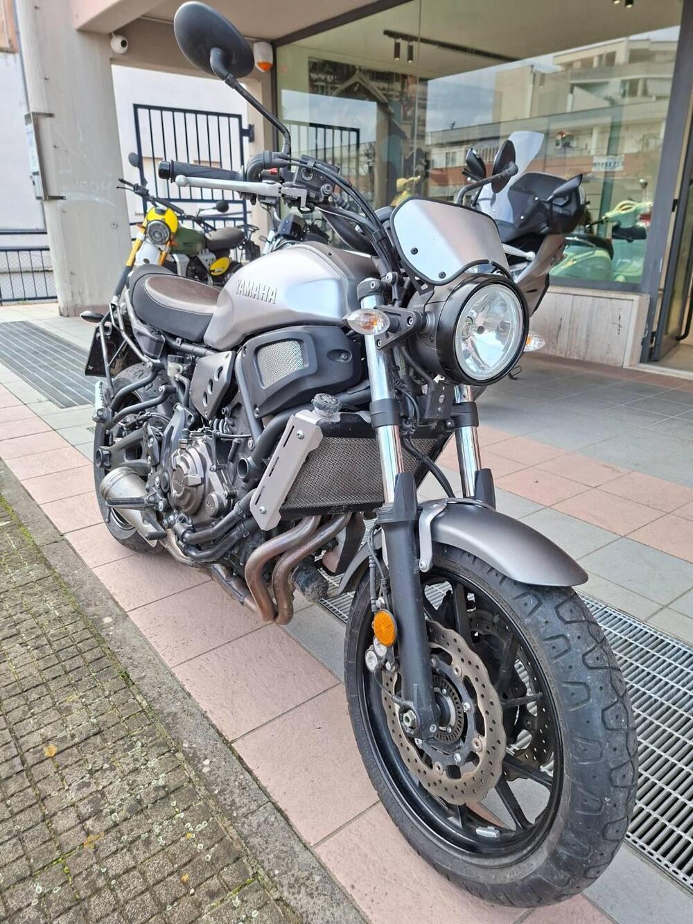 Yamaha XSR 700 ABS (2016 - 20) (3)