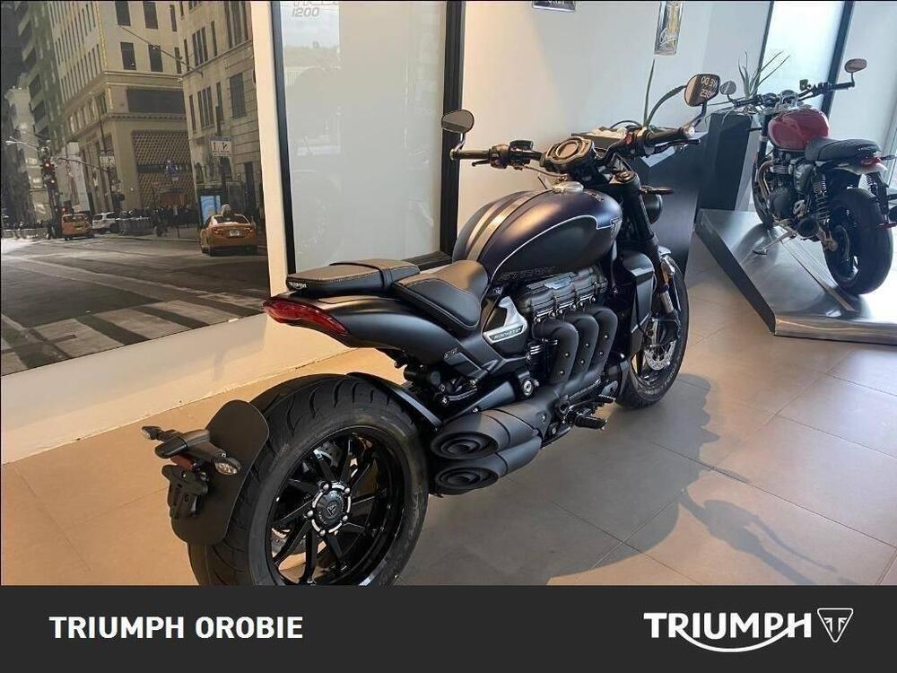 Triumph Rocket 3 Storm R (2024 - 25) (2)