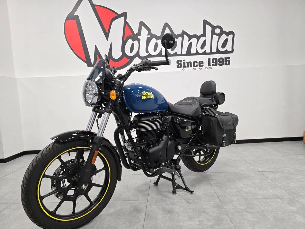 Royal Enfield Meteor 350 Fireball (2021 - 25) (2)