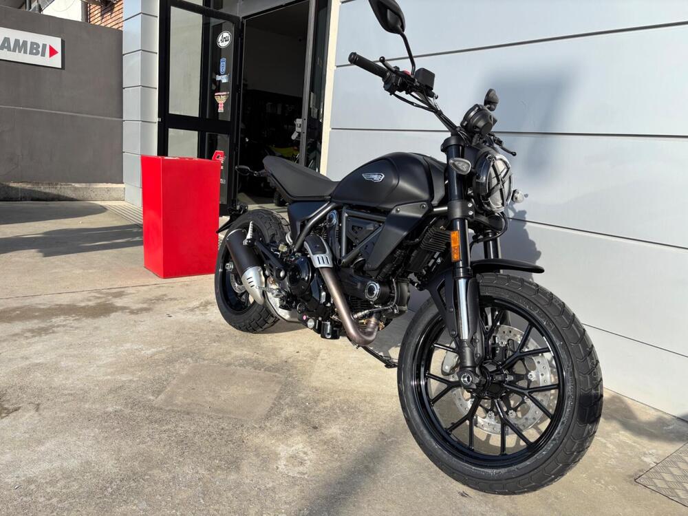 Ducati Scrambler 800 Icon Dark (2025) (2)