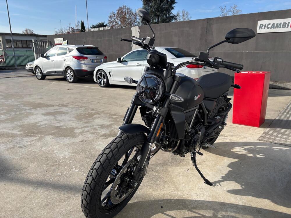 Ducati Scrambler 800 Icon Dark (2025) (3)