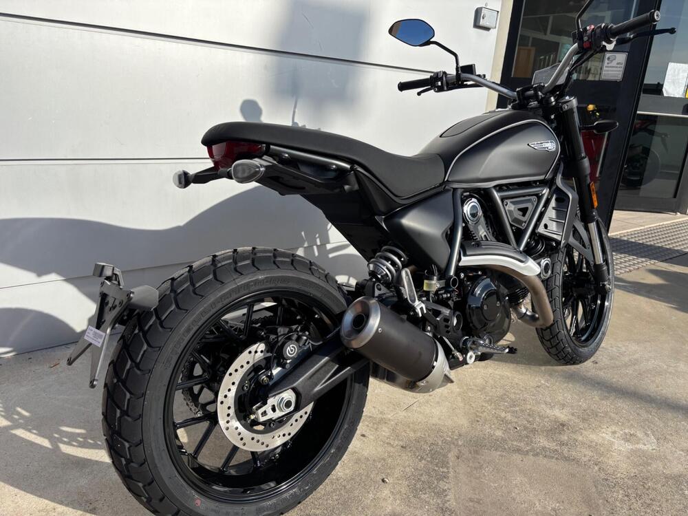 Ducati Scrambler 800 Icon Dark (2025) (5)