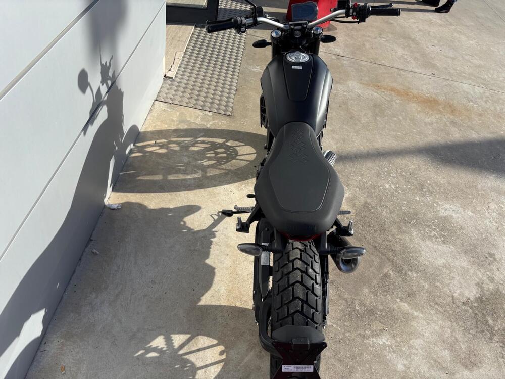 Ducati Scrambler 800 Icon Dark (2025) (8)