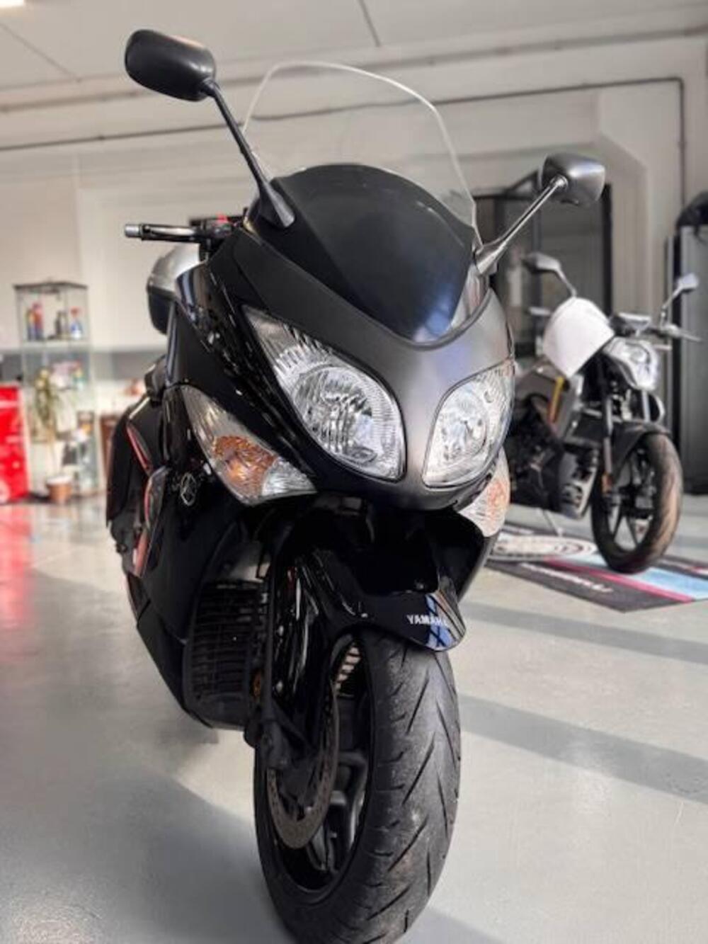 Yamaha T-Max 500 (2008 - 12) (4)