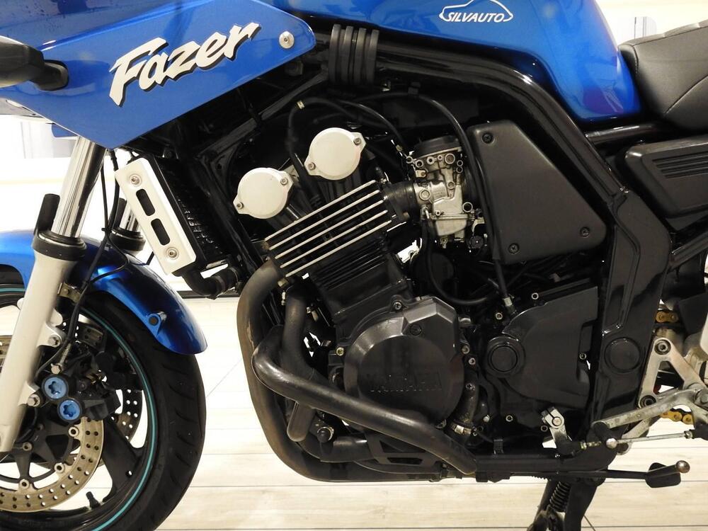 Yamaha FZ6 Fazer (2004 - 07) (16)