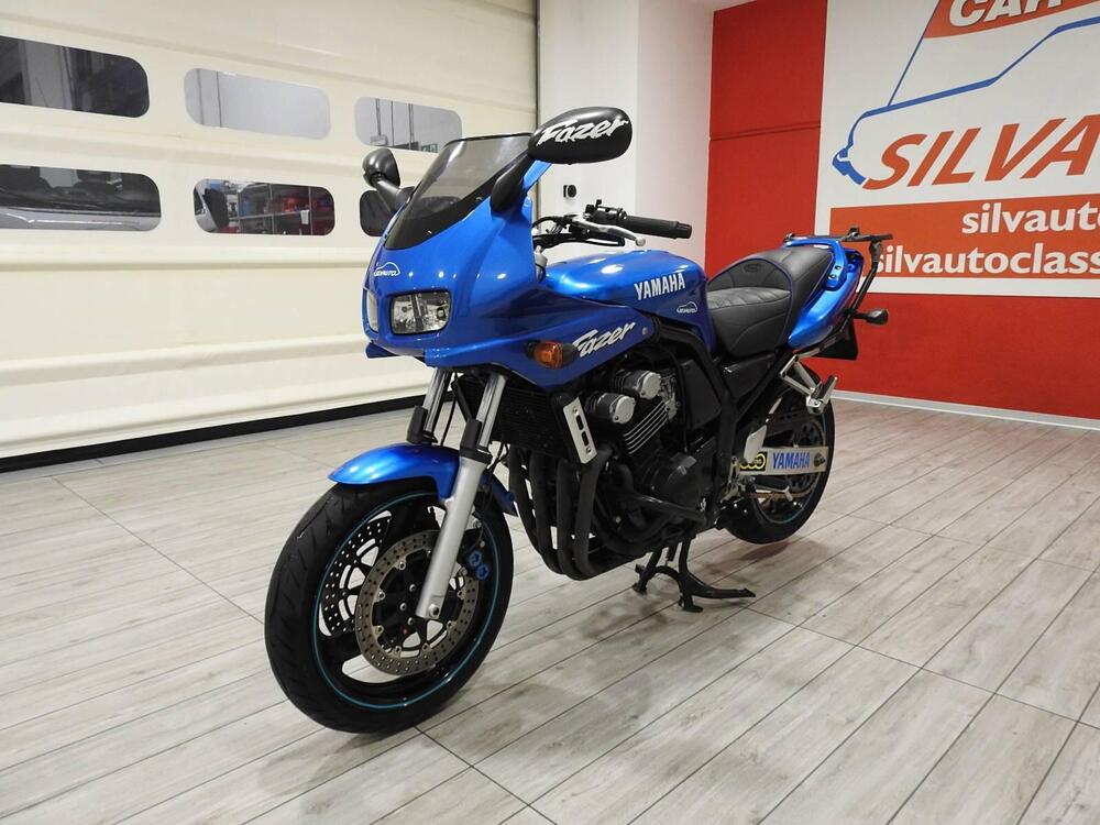 Yamaha FZ6 Fazer (2004 - 07) (3)