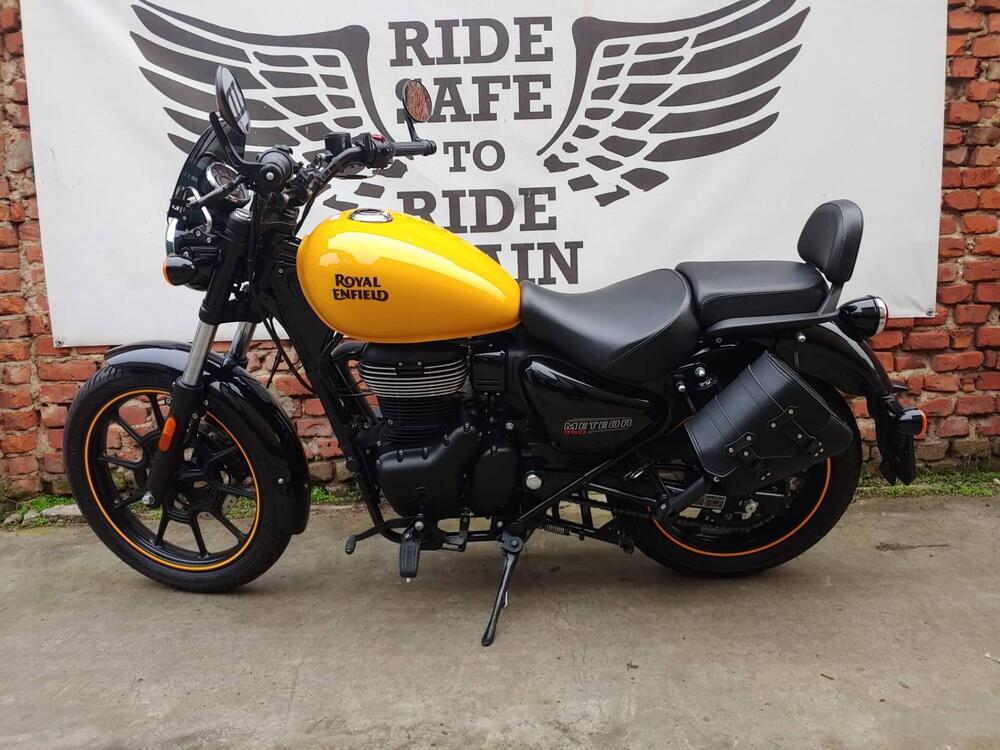 Royal Enfield Meteor 350 Fireball (2021 - 25)