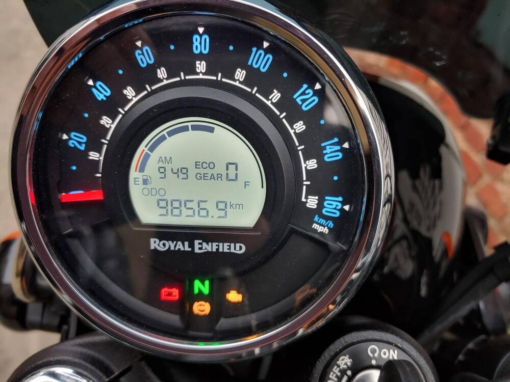 Royal Enfield Meteor 350 Fireball (2021 - 25) (3)