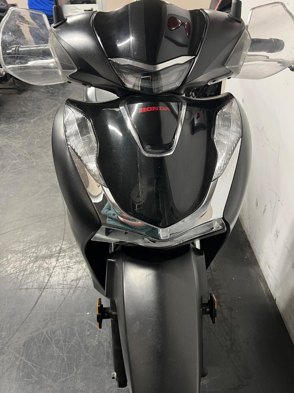 Honda SH 150i Sport (2022 - 23) (3)