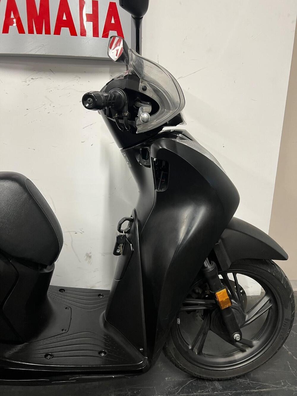 Honda SH 150i Sport (2022 - 23) (6)