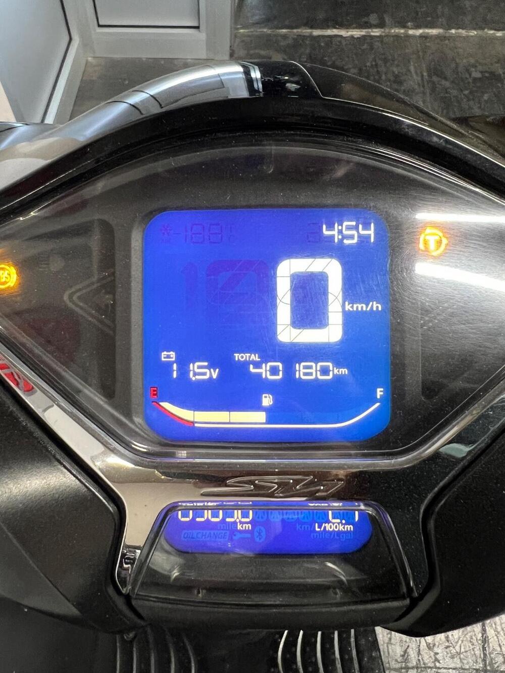 Honda SH 150i Sport (2022 - 23) (9)