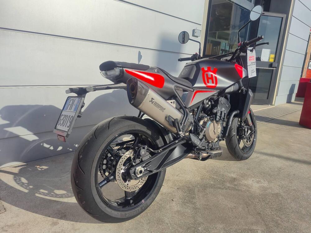 Husqvarna Svartpilen 801 (2024 - 25) (5)