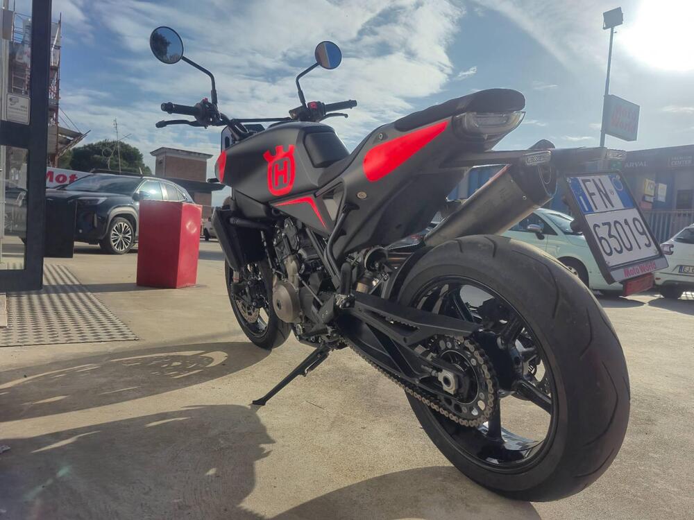 Husqvarna Svartpilen 801 (2024 - 25) (8)