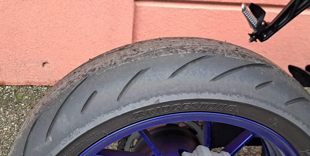 Yamaha YZF R7 (2021 - 25) (4)