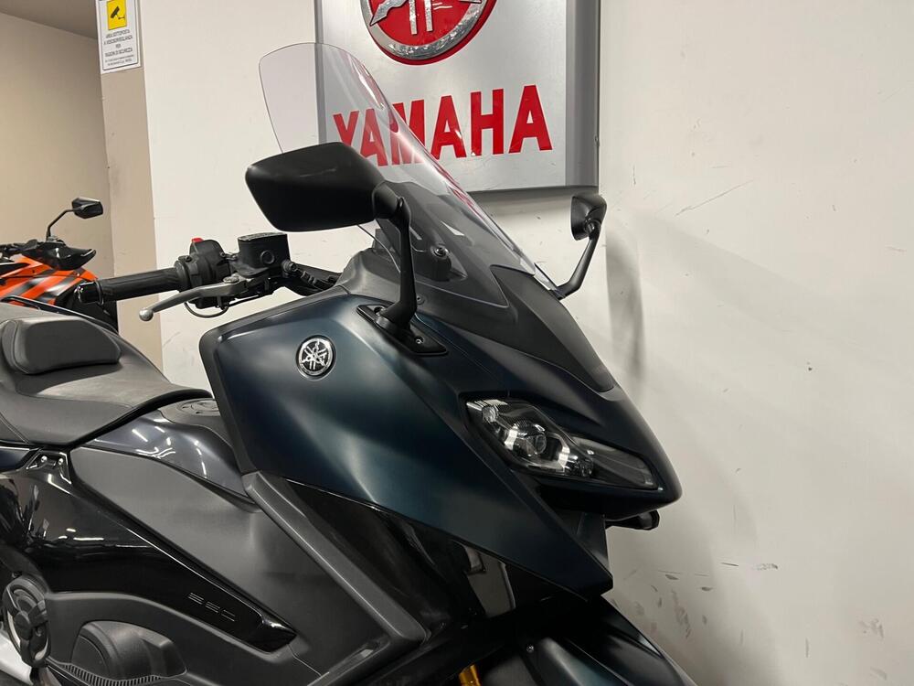 Yamaha T-Max 560 Tech Max (2022 - 24) (2)