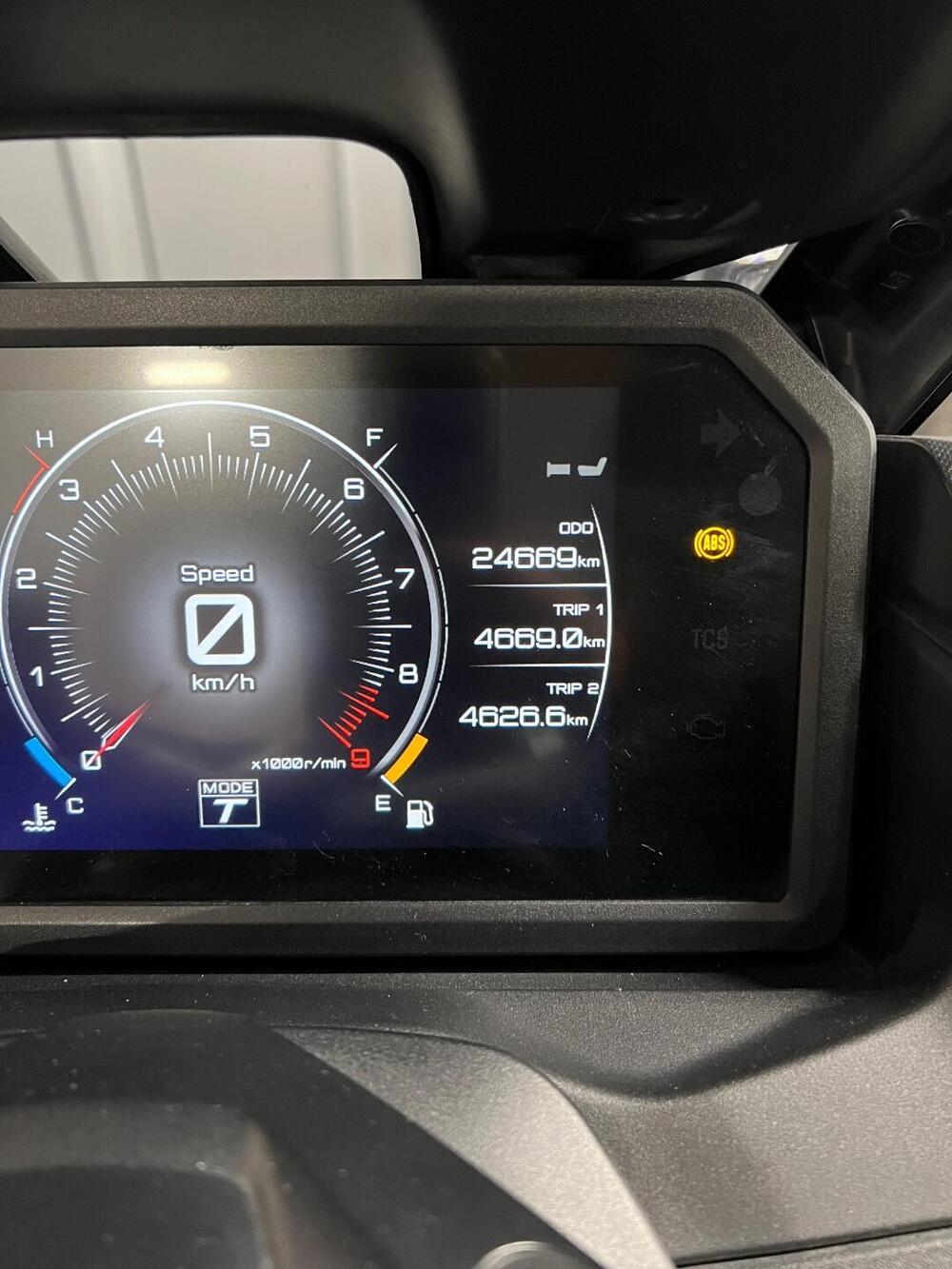 Yamaha T-Max 560 Tech Max (2022 - 24) (9)