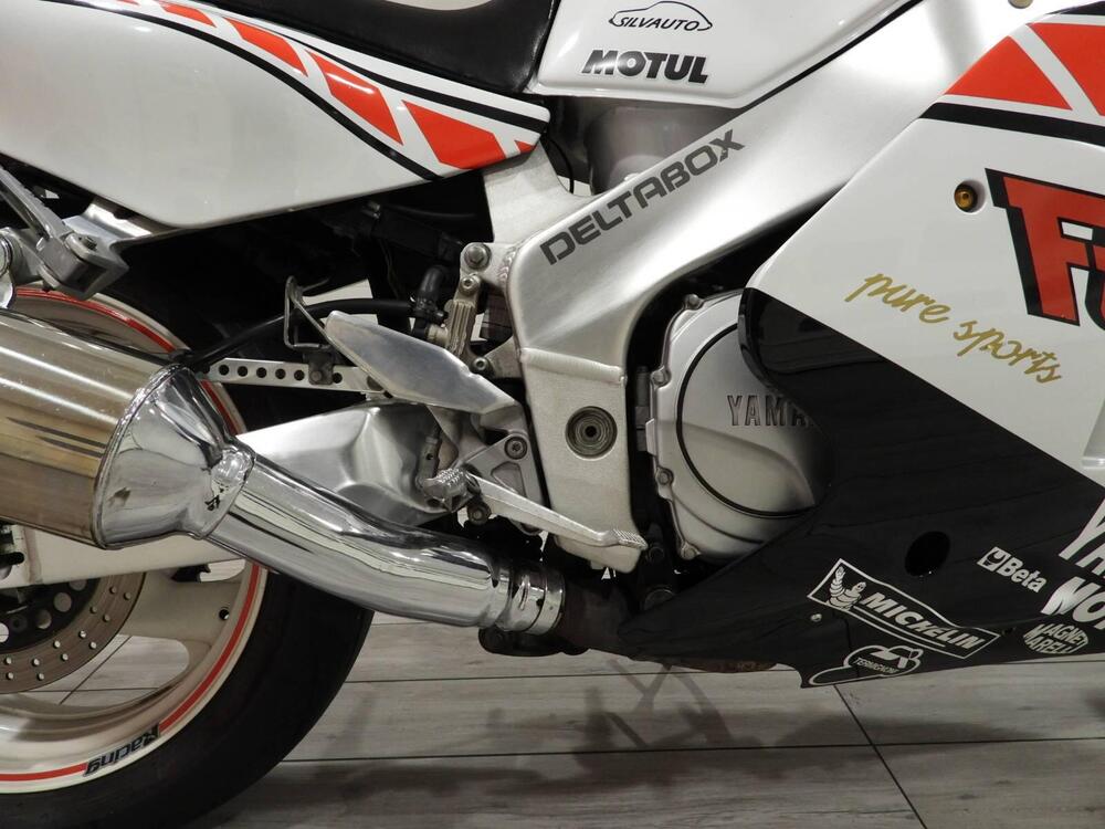 Yamaha FZR 1000 Exup (1989 - 90) (13)