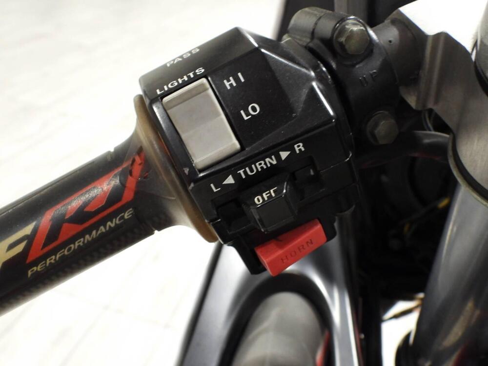 Yamaha FZR 1000 Exup (1989 - 90) (17)