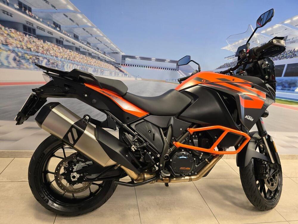 KTM 1290 Super Adventure S (2021) (14)