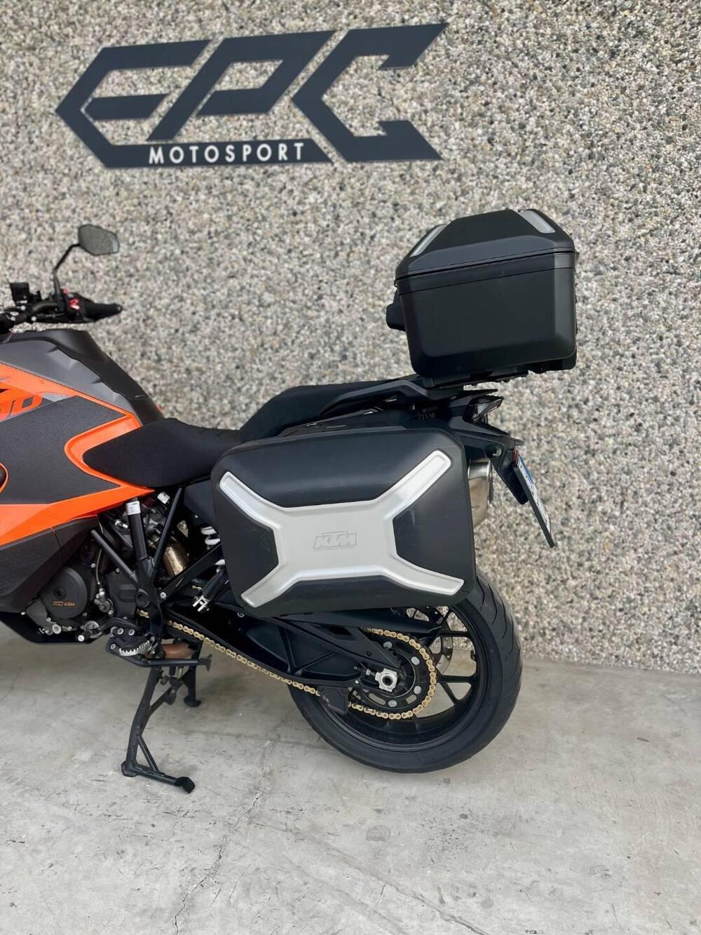 KTM 1290 Super Adventure S (2021) (6)
