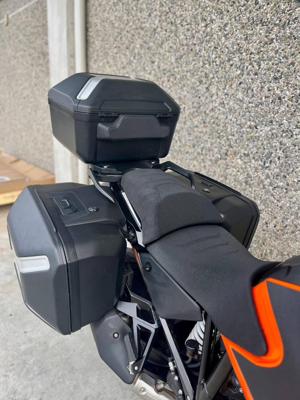 KTM 1290 Super Adventure S (2021) (18)