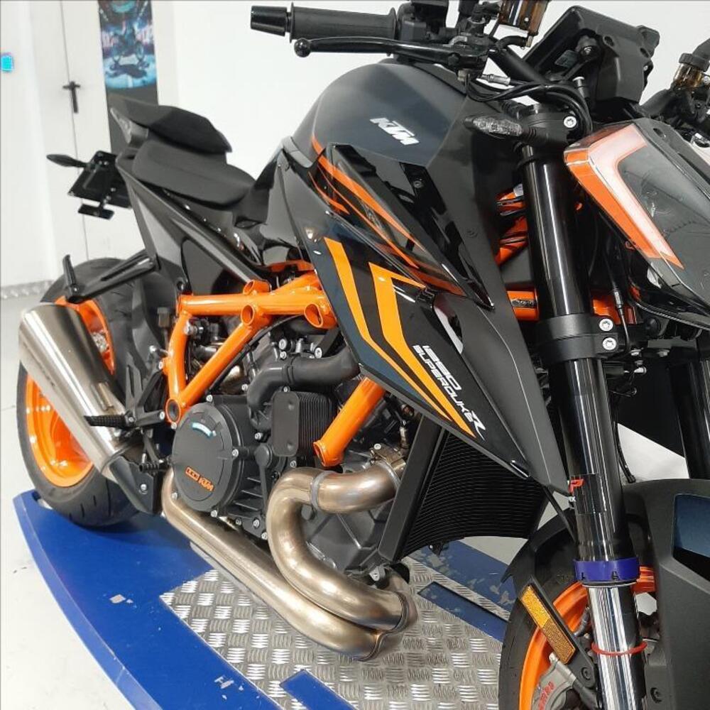 KTM 1290 Super Duke R EVO (2022 - 23) (5)