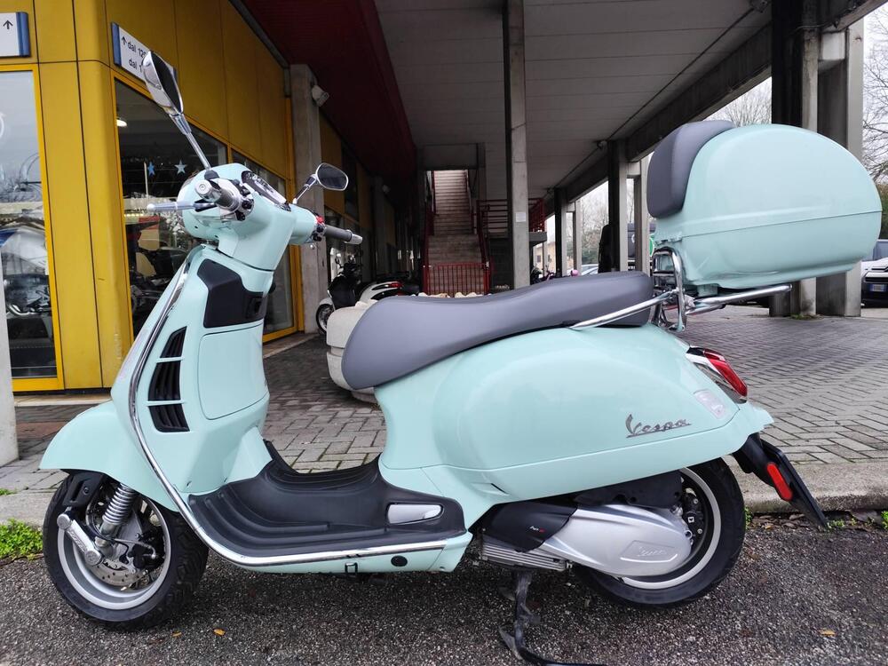 Vespa GTS 300 (2023 - 24)