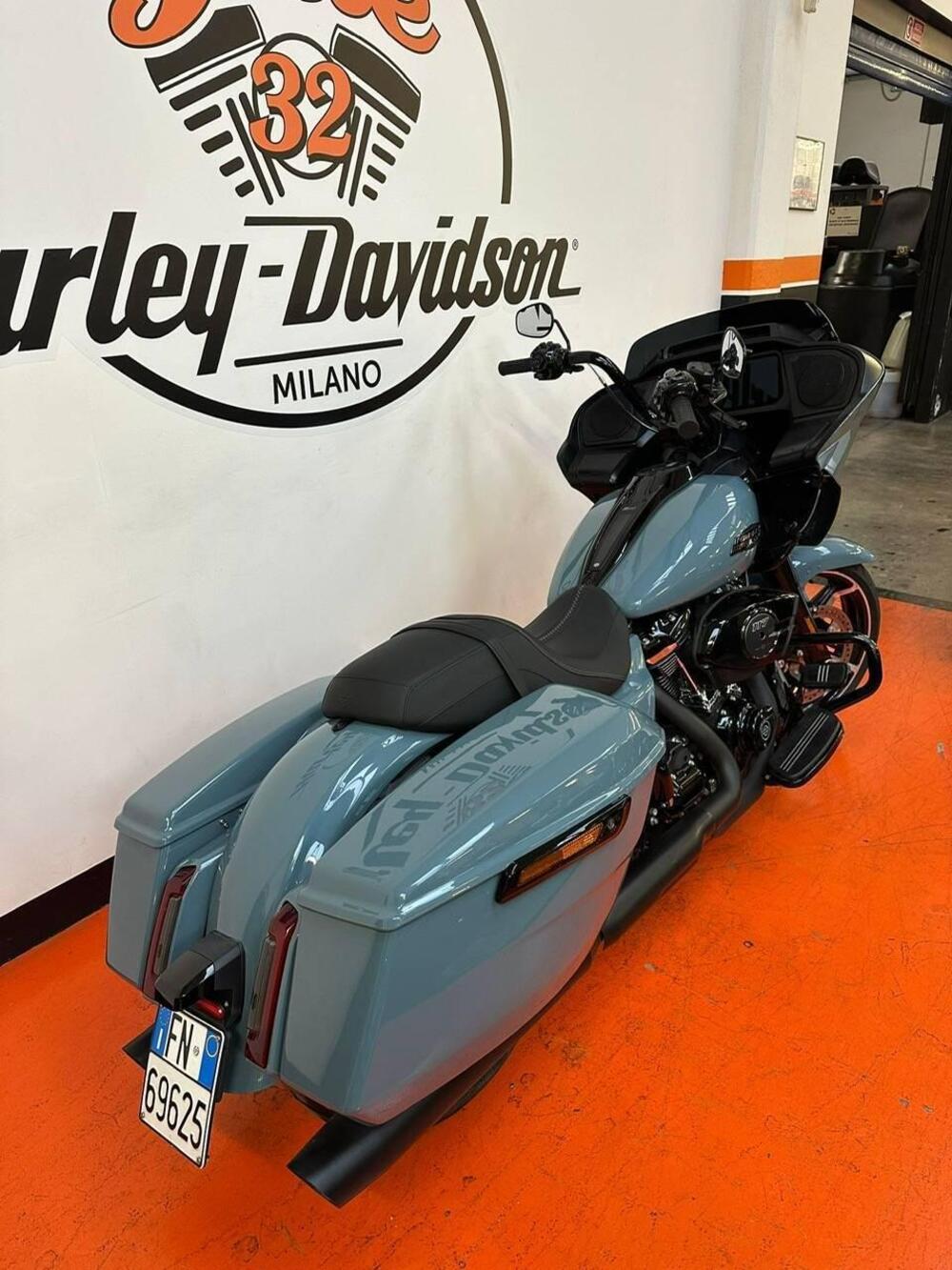 Harley-Davidson Road Glide (2024 - 25) (2)