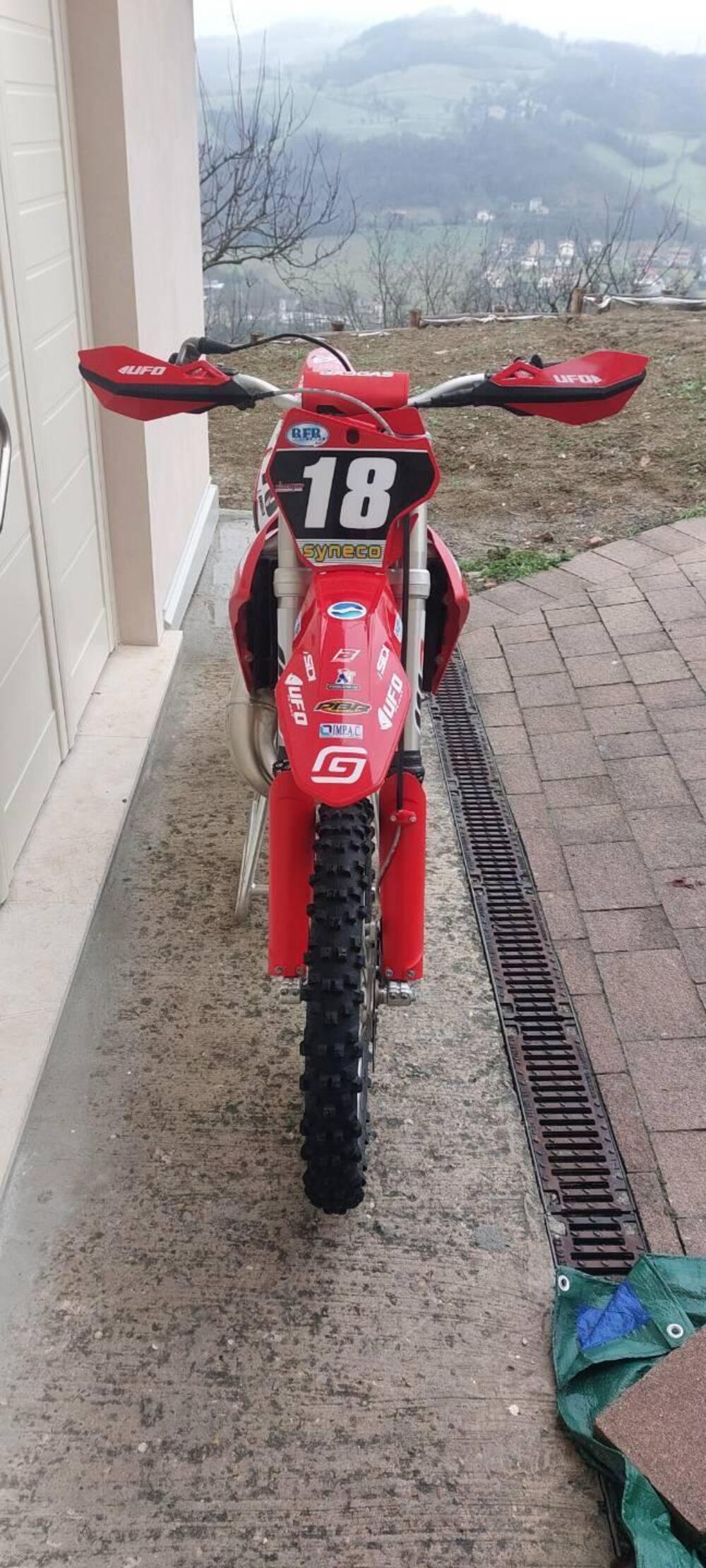 GASGAS MC 125 (2022) (3)