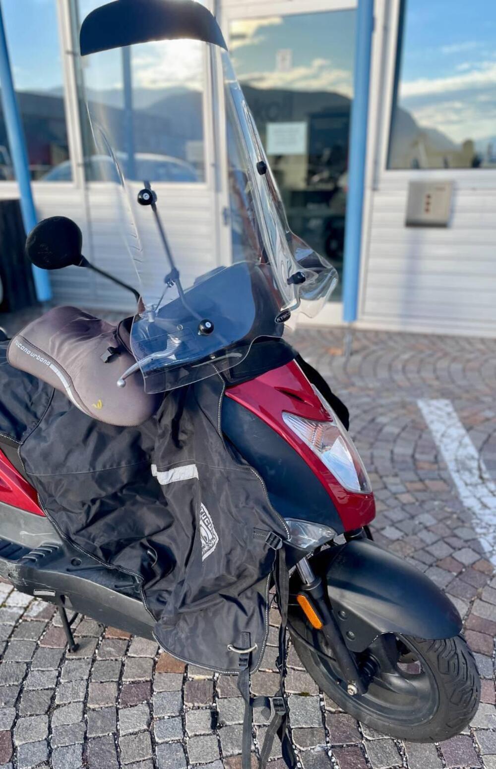 Kymco Agility 50 R12 (2007 - 17) (10)