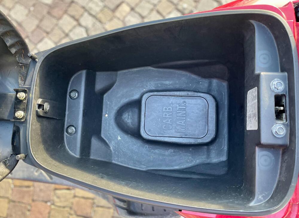 Kymco Agility 50 R12 (2007 - 17) (7)