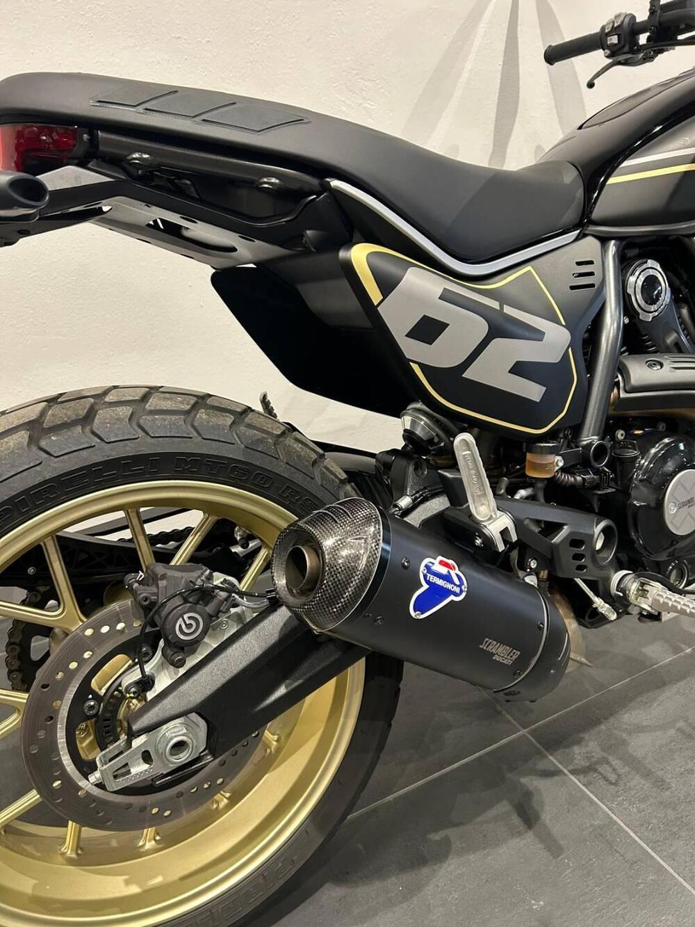 Ducati Scrambler 800 Full Throttle (2025) (11)