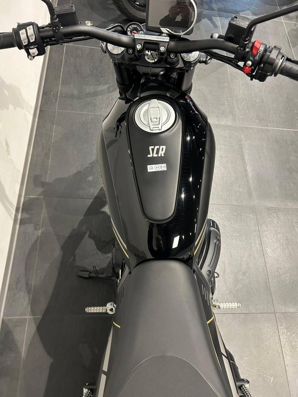 Ducati Scrambler 800 Full Throttle (2025) (8)