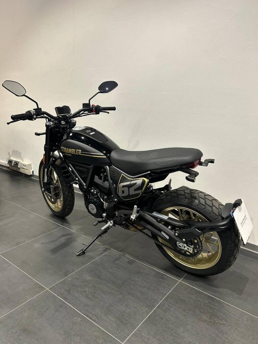 Ducati Scrambler 800 Full Throttle (2025) (6)