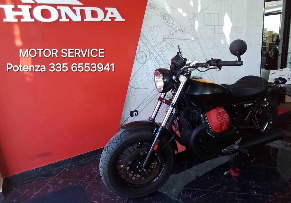 Moto Guzzi V9 Bobber (2016 - 18)