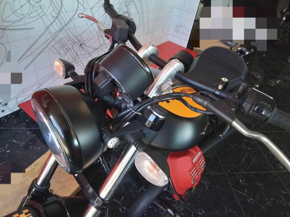 Moto Guzzi V9 Bobber (2016 - 18) (2)