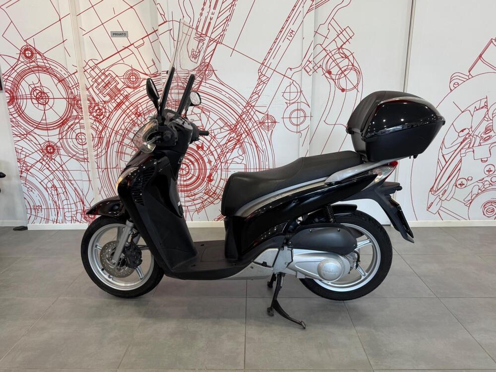 Honda SH 150 i (2009 - 12) (4)