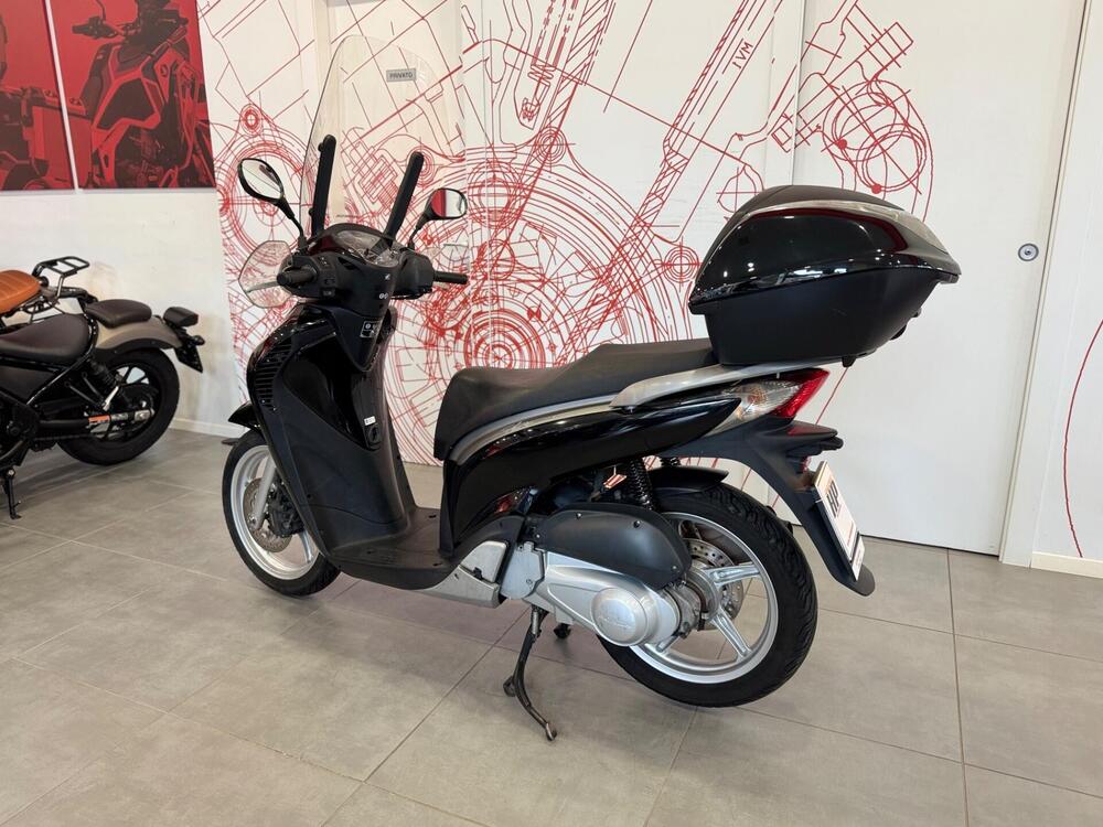 Honda SH 150 i (2009 - 12) (6)