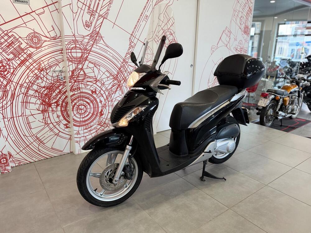 Honda SH 150 i (2009 - 12) (5)