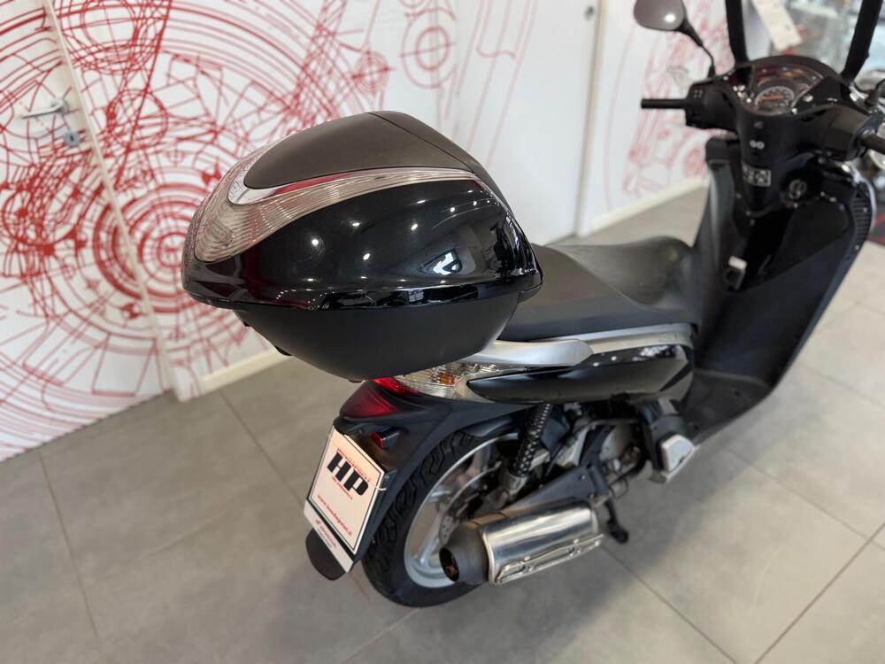 Honda SH 150 i (2009 - 12) (11)