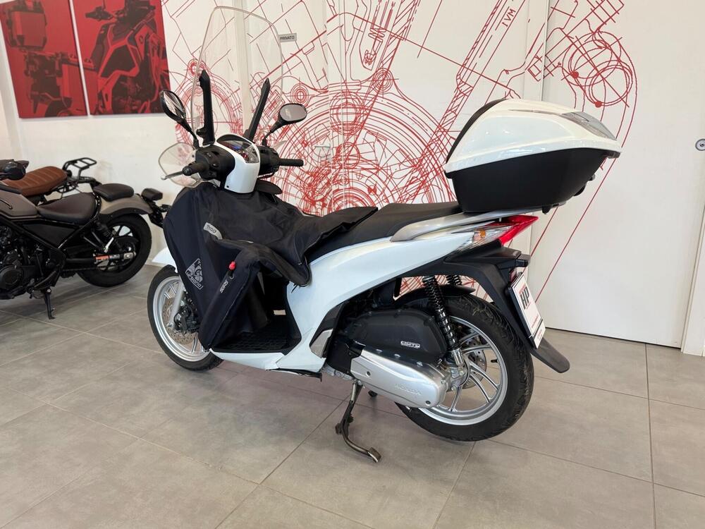 Honda SH 150 i ABS (2013 - 16) (6)