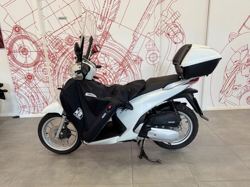 Honda SH 150 i ABS (2013 - 16) (4)
