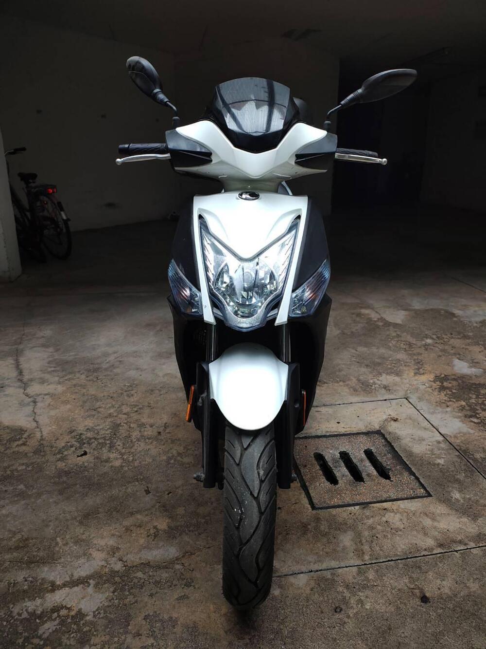 Kymco Agility 50 R16 + (2008 - 18) (8)